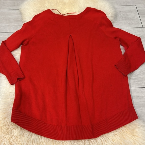 Apt. 9 Bright Red Sweater Long-Sleeves High-Low Front & Folded A Design Back - Picture 8 of 8